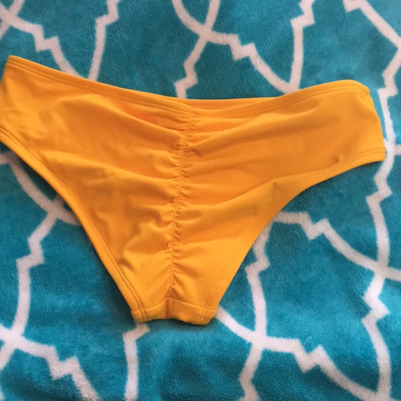 Bikini bottoms - Picture 2 of 2